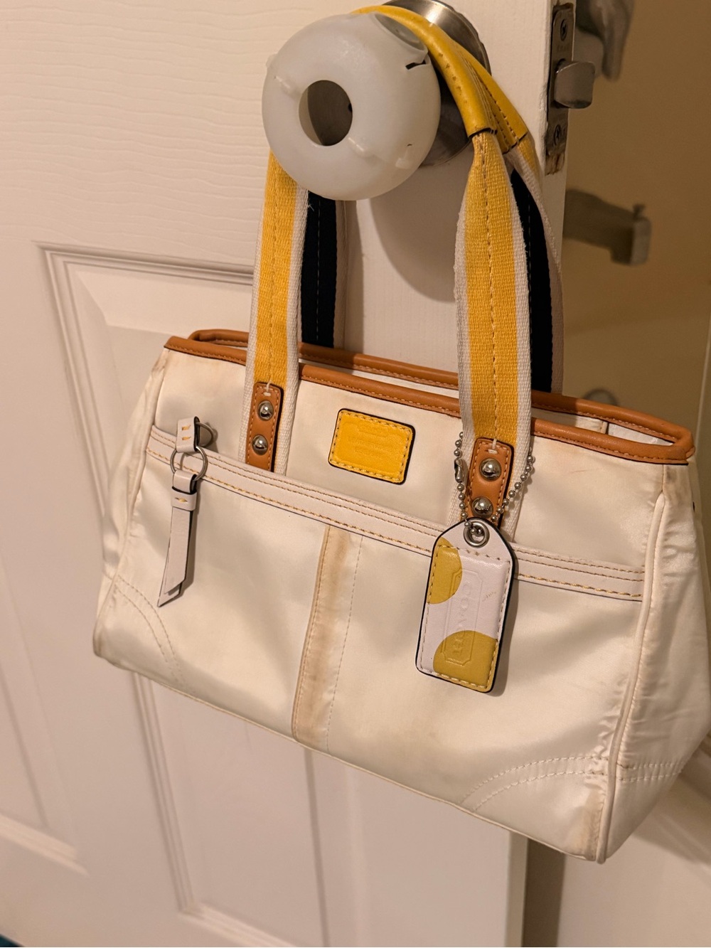 Coach Hamptons Satin & Leather Satchel – Model F11992 Vintage Y2K 
Coach Cream